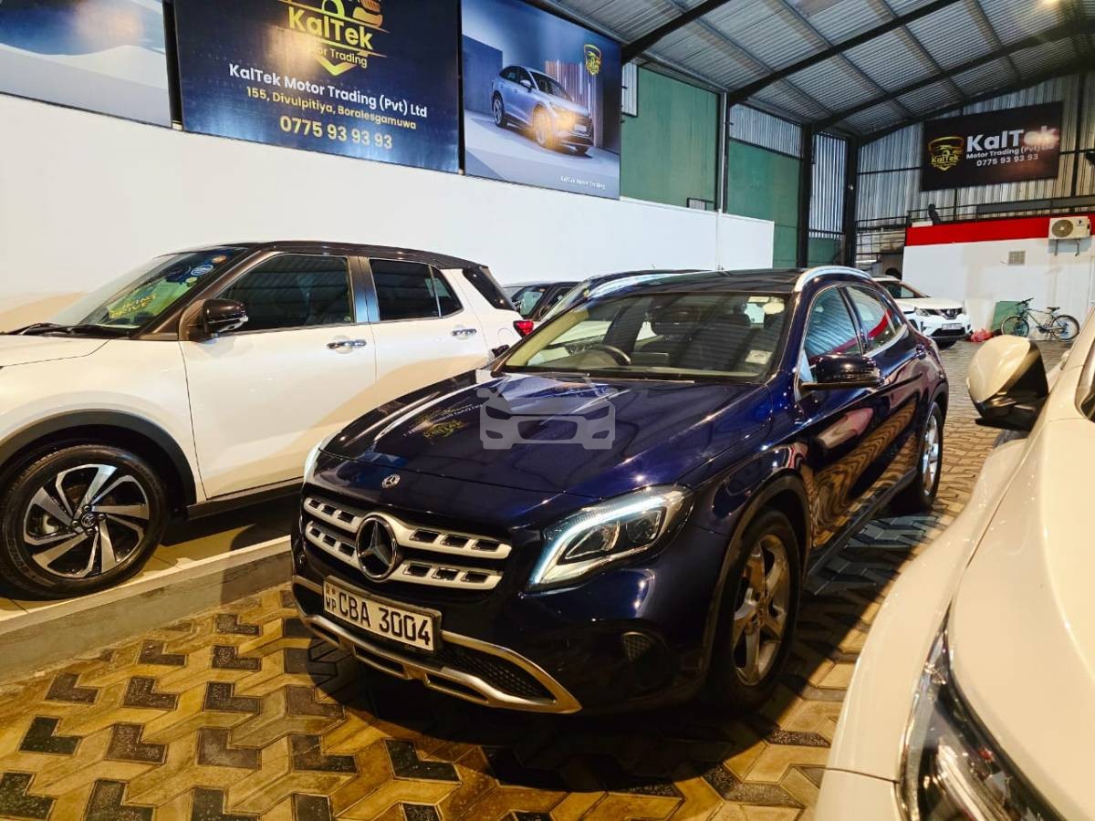 Image Mercedes Benz GLA 180 2018 